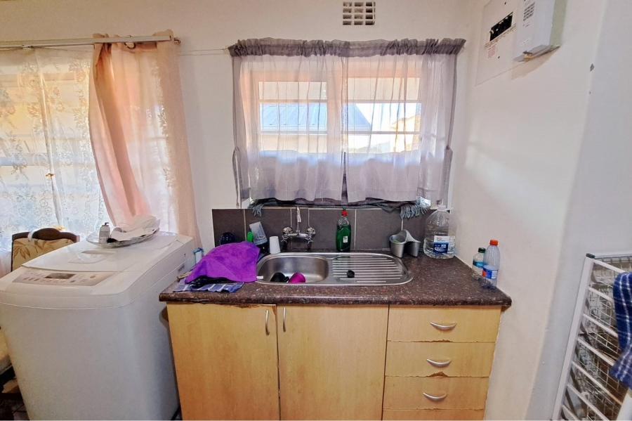 1 Bedroom Property for Sale in Glenlilly Western Cape